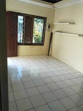 di Jual Rumah Bagus di villa dago pamulang Alam asri raya Tangerang