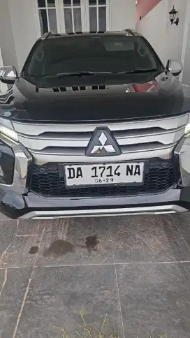 PAJERO SPORT 4X2 8-AT HITAM