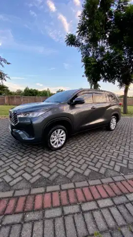 Zenix V bensin 2.0 AT abuabu 2023 surabaya full orisinil surabaya