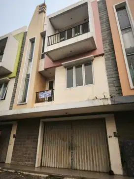 Dijual murah  ruko 3 lantai di heliconia harapan indah bekasi