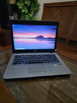 Laptop slim hp core i5 siap pake minus pemakaian saja