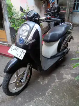 Honda Scoopy PGMF.1 Mesin Bagus Body Bagus
