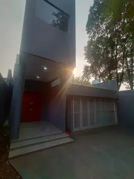 DIJUAL RUMAH 2 LANTAI - BRAND NEW MODERN DI  PONDOK  LABU