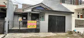 DIJUAL RUMAH DEPAN JALAN UMUM ADA TOKO DI VILLA NUSA INDAH 2 BLOK Y