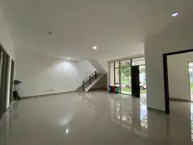 Dijual Rumah Bagus Siap Huni di PIK 2 Luas 10x15