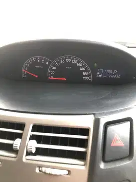 yaris e 1.5 matic 2010 pemakaian pribadi