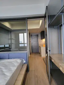 Disewakan Apartemen Collins 1BR Furnish, Baru di Boulevard Serpong