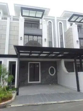 Rumah Tinggal 3  Lt Unit Baru Di Bukit Podomoro Duren Sawit S8382