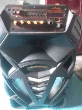 Di jual speaker aktip 12 in merek advan