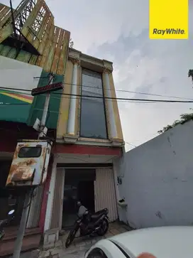 Disewakan Ruko 2,5 lantai di Raya Manyar Surabaya Timur