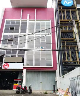 Barang Langka ! Disewakan Ruko Mewah 5 Lantai di Gubeng