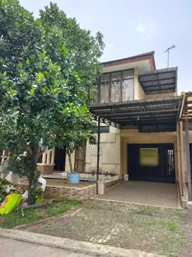 dijual cepat rumah dua lantai siap huni di sentul