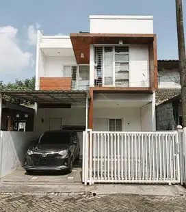 RUMAH DALAM CLUSTER GRAHA RAYA DEKAT TOL PARIGI