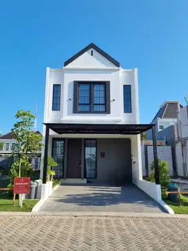 RUMAH OAKWOOD CITRALAND BARU GRES FULL FURNISHED dekat pasar Citraland