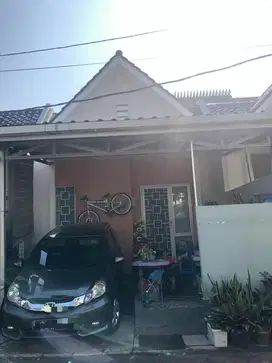 Turun harga. Dijual rumah BU di sektor 6 Gading Serpong