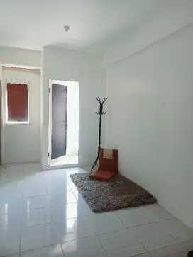 Di Sewakan Bulanan KOSONGAN + AC Puncak Dharmahusada 2BR