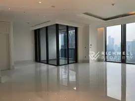 For Sale 3 Br St Regis (under market price)