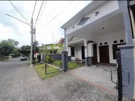 rumah lingkungan elite di araya blok depan malang kota