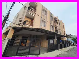 dhyana Rumah hoek Semi Furnished Duri Kepa Lokasi Bagus