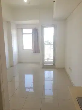 di sewakan apartemen green lake Sunter studio unfurnish