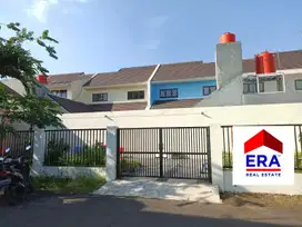 Dijual Rumah Hoek SHM Di Cluster Ifolia Harapan Indah Bekasi