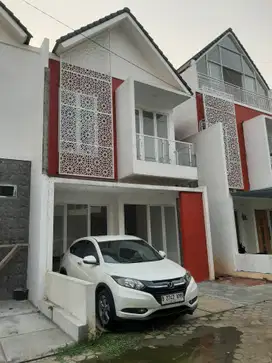Rumah Syariah 2 Lantai Bebas Banjir di Jatibening