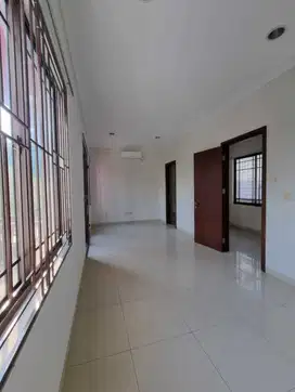 DIJUAL RUMAH SUDAH RAPI CLUSTER ASIA GREEN LAKE CITY