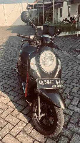 Jual motor honda scoopy sport hitam