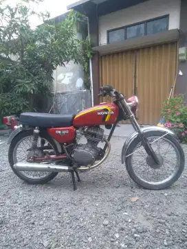 Di jual honda cb 1976