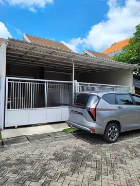 Rumah Taman Rivera Regency Gununganyar Surabaya