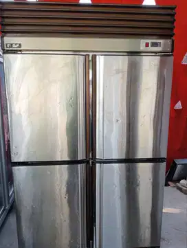 Upright freezer