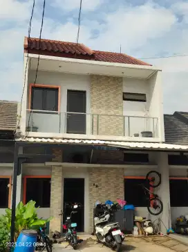 Dijual Rumah dalam Cluster