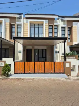 Disewakan Rumah Brand New Cluster Casa Arjuna Pamulang