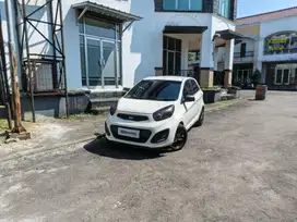 Pajak Panjang - KIA PICANTO 1.2 SE BENSIN M/T 2012 PUTIH