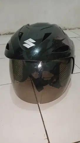 Helm Suzuki Original