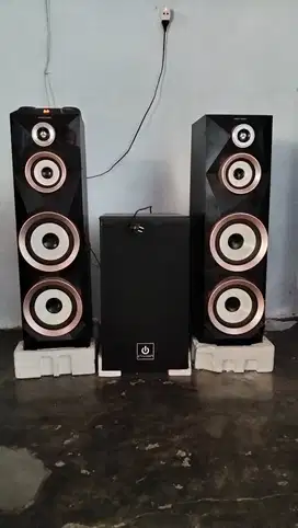 Speaker aktif Polytron pas8b28
