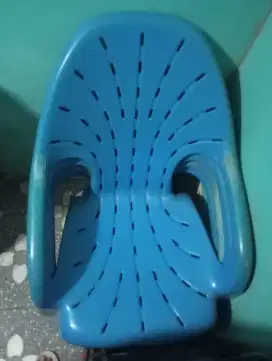 Kursi plastik santai second