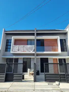 Rumah baru gress manyar, dekat kertajaya dharmahusada klampis surabaya