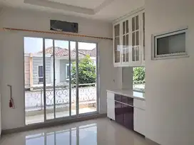JUAL CEPAT RUMAH HOOK CLUSTER ELISTA GADING SERPONG