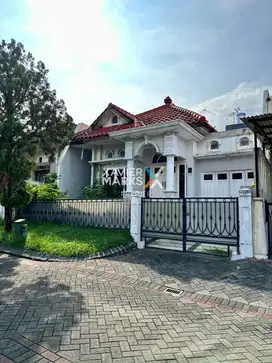 Dijual Rumah Row Jalan Lebar Siap Huni di Istana Dieng Malang