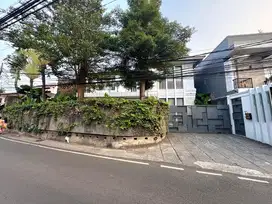 Rumah cantik Lebak Bulus Lt1006m2 Cilandak Barat  Jakarta Selatan