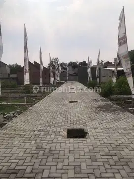 Tanah Kavling siap Bangun,Akses 2 Mobil Cipayung JakartabTimur