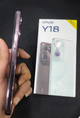vivo y18 4+4/64 mulus lengkap no minus