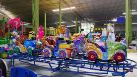 KERETA PANGGUNG MOBIL KARAKTER
