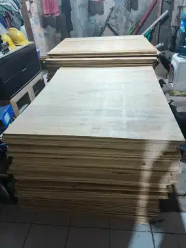Triplek bekas 9 mm uk 100 x 1200
