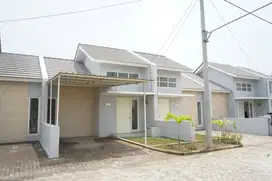 Rumah Milenial 0 Jalan Raya Di Krian Sidoarjo, Dekat Pusat Pendidikan