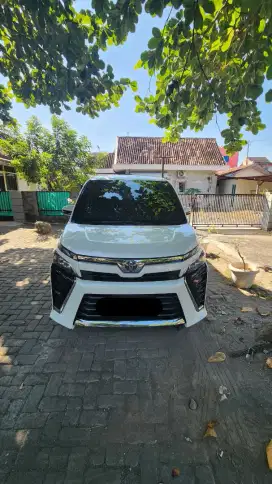 Voxy 2018, Ganteng & Siap Diajak Kemana Aja