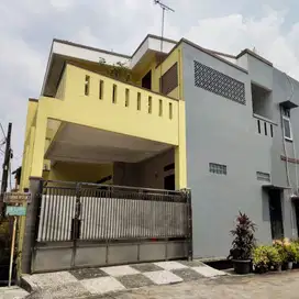 Rumah 2 Lantai di Puri Juanda Regency WismaJaya di Bekasi Timur