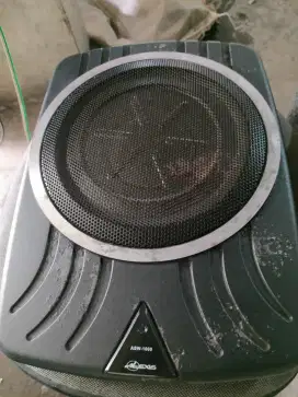 Subwoofer kolong 10in