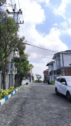 Tanah Cocok Huni atau dibangun Kos Lokasi Belakang Kampus UMM